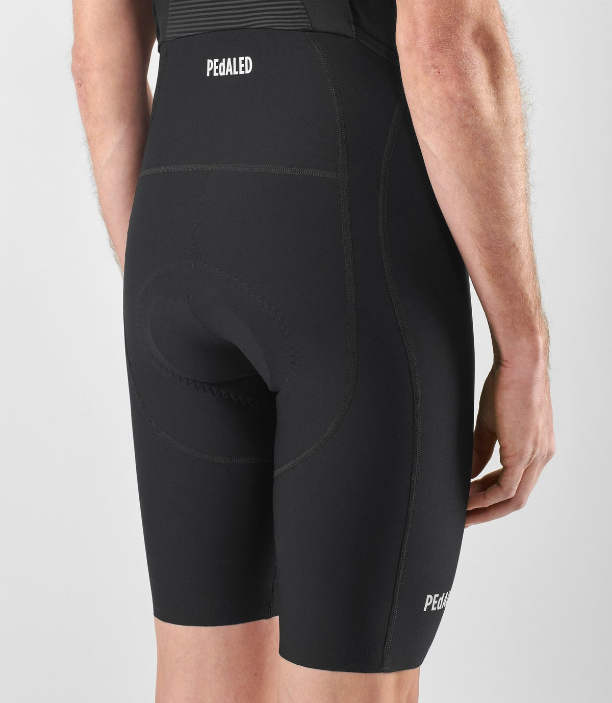 Bib short Element